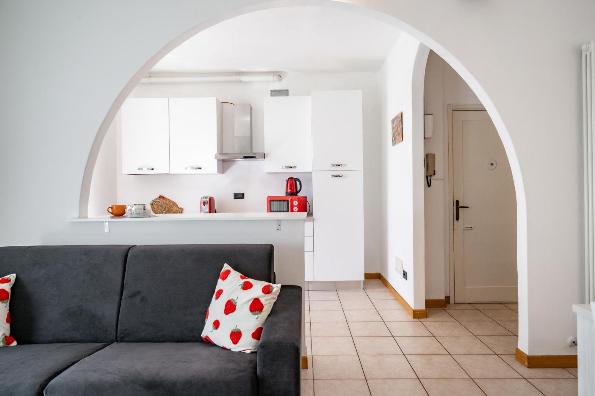 Dolce Teresa Apartment Mandello del Lario Bagian luar foto