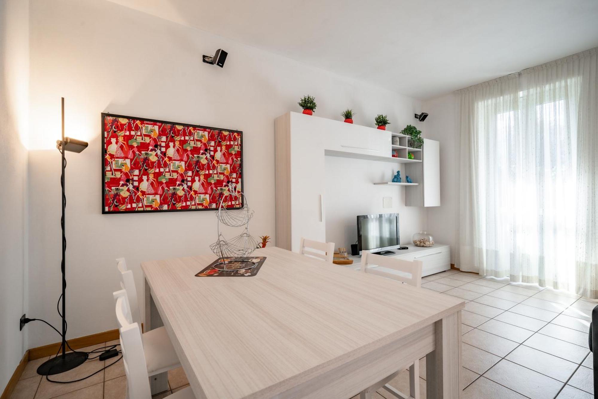 Dolce Teresa Apartment Mandello del Lario Bagian luar foto