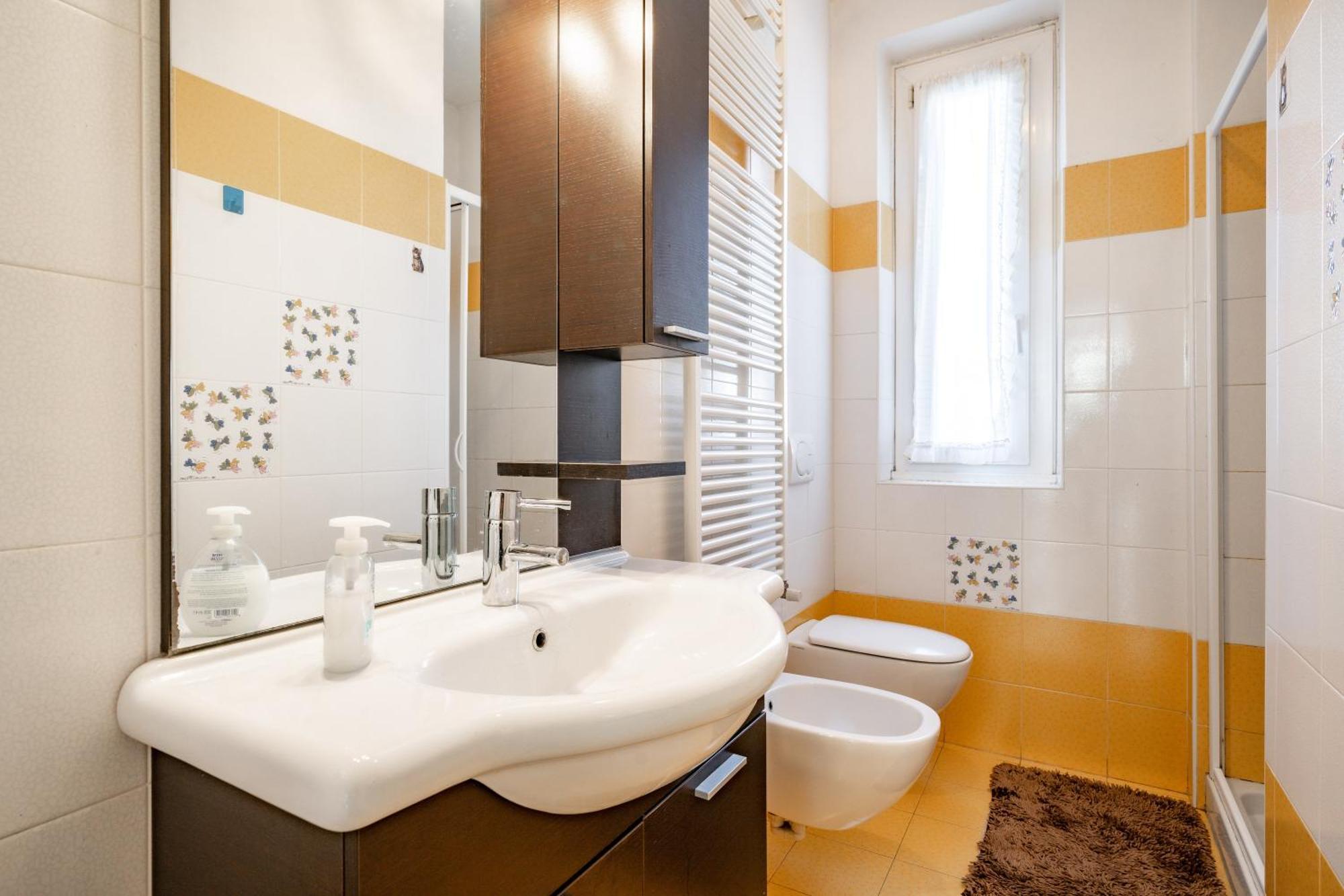Dolce Teresa Apartment Mandello del Lario Bagian luar foto